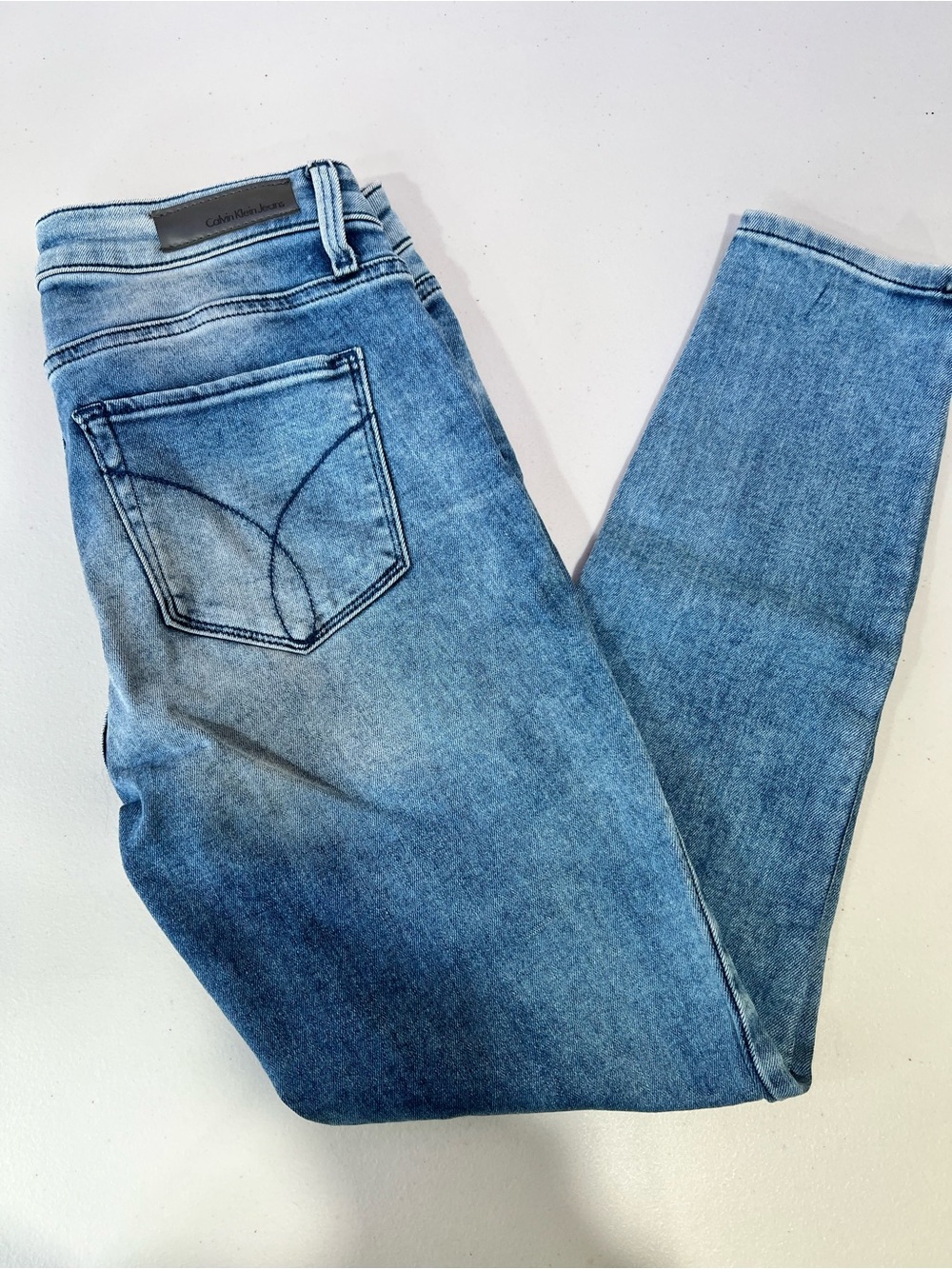 Light Wash Blue Jeans